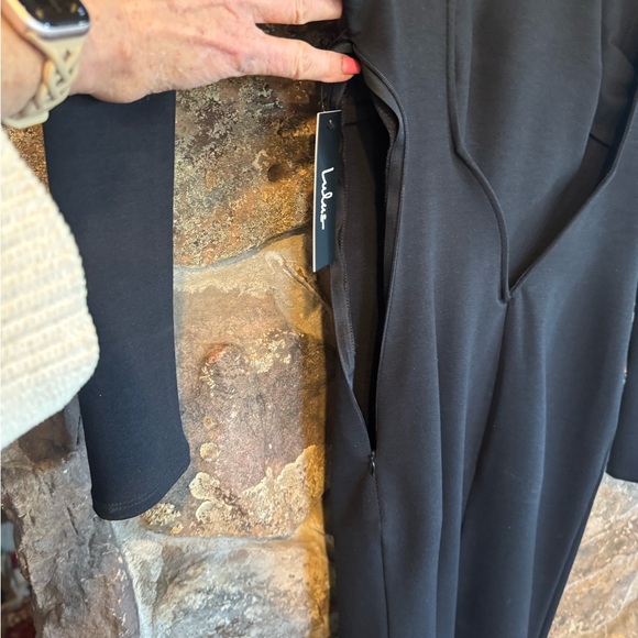 Lulu’s NWT, classy, sexy, show your fabulous curves❣️ - Picture 5 of 7